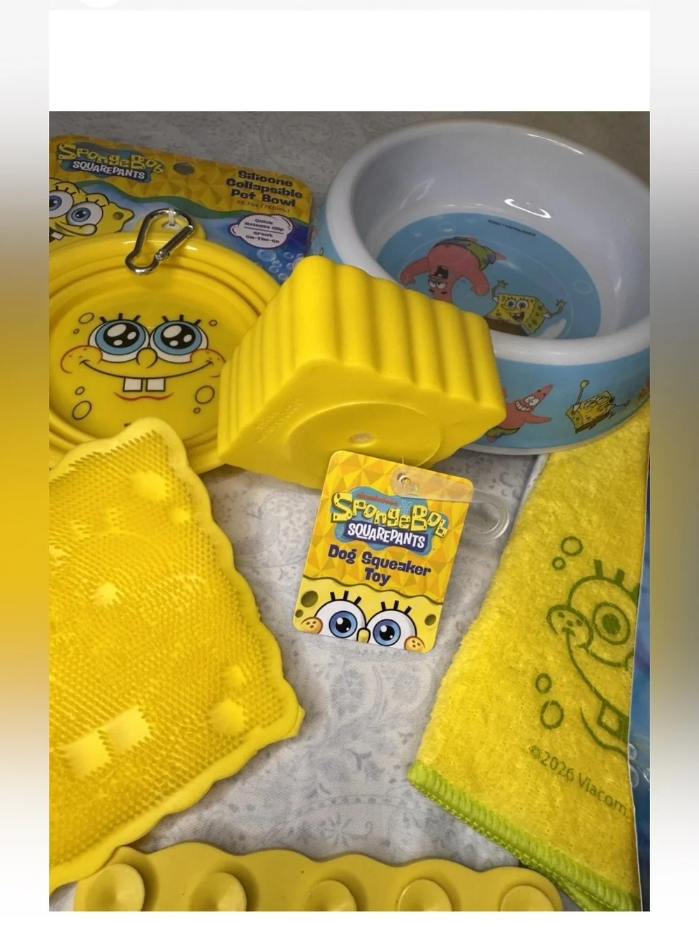 SpongeBob Squarepants Yellow Pet Bowl & Accessory Set
